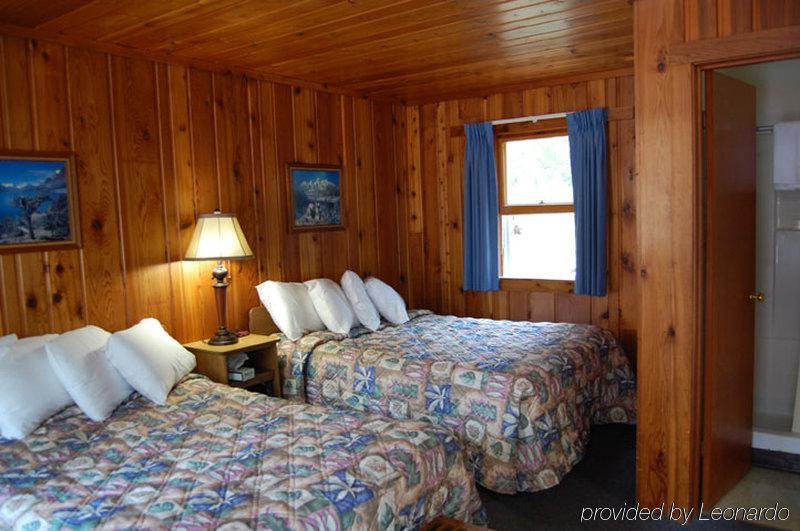 Motel Lake Mcdonald West Glacier Exterior photo