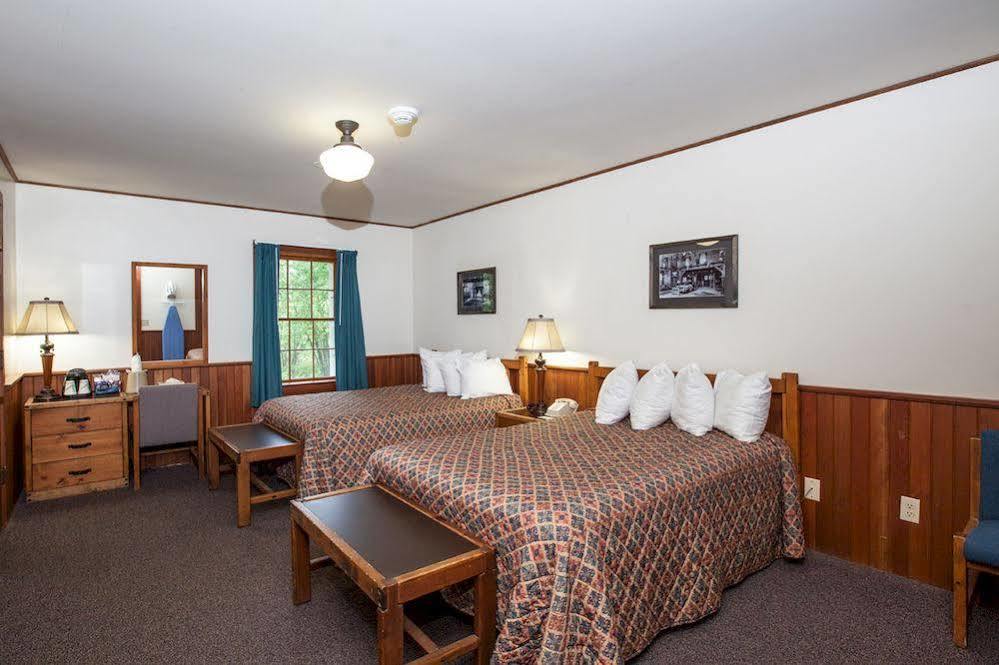 Motel Lake Mcdonald West Glacier Exterior photo